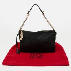 مملوكة مسبقًا CH Carolina Herrera Black Logo Embossed Leather Shoulder Bag