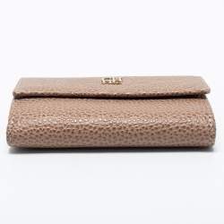 Pre Owned CH Carolina Herrera Beige Leather Flap Card Case