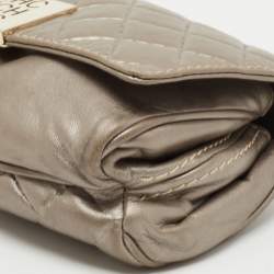 Pre Owned CH Carolina Herrera Metallic Quilted Leather Bimba Clutch