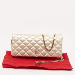 Pre Owned CH Carolina Herrera Metallic Gold Quilted Leather Flap Chain Clutch