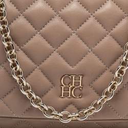 Pre Owned CH Carolina Herrera Beige Quilted Leather Chain Flap Shoulder Bag