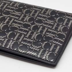 مملوكة مسبقًا CH Carolina Herrera Black/Silver Embossed Leather Bifold Continental Wallet