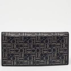 مملوكة مسبقًا CH Carolina Herrera Black/Silver Embossed Leather Bifold Continental Wallet