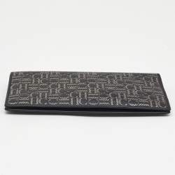 مملوكة مسبقًا CH Carolina Herrera Black/Silver Embossed Leather Bifold Continental Wallet