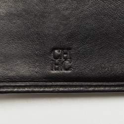 Pre Owned CH Carolina Herrera Black Quilted Leather Logo Trifold Wallet
