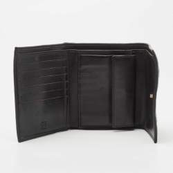 Pre Owned CH Carolina Herrera Black Quilted Leather Logo Trifold Wallet