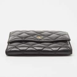 Pre Owned CH Carolina Herrera Black Quilted Leather Logo Trifold Wallet