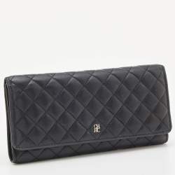 Pre Owned CH Carolina Herrera Black Quilted Leather Continental Wallet