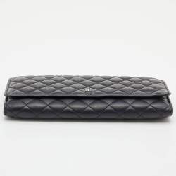 Pre Owned CH Carolina Herrera Black Quilted Leather Continental Wallet
