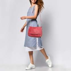 مملوكة مسبقًا Carolina Herrera Red Monogram Embossed Leather Flap Shoulder Bag