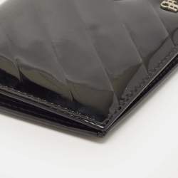 Pre Owned CH Carolina Herrera Black Chevron Patent Leather Continental Wallet