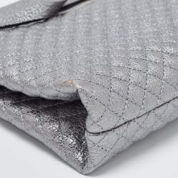 Pre Owned CH Carolina Herrera Metallic Grey Quilted Leather Front Zip Crossbody Bag