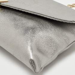 Pre Owned CH Carolina Herrera Metallic Grey Leather Chain Clutch