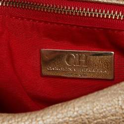 مملوكة مسبقًا حقيبة كتف كارولينا هيريرا جلد منقوش أسود قلاب ذات سلسلة