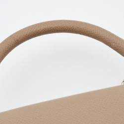 مملوكة مسبقًا CH Carolina Herrera Beige Leather Small Minuetto Flap Top Handle Bag