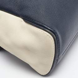 Pre Owned Carolina Herrera Navy Blue/White Leather Minuetto Top Handle Bag