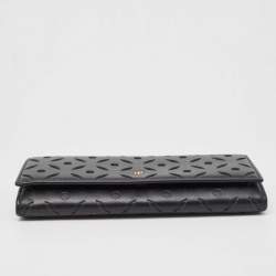Pre Owned CH Carolina Herrera Black Leather Laser Cut Continental Wallet