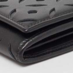Pre Owned CH Carolina Herrera Black Leather Laser Cut Continental Wallet