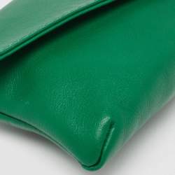 Pre Owned CH Carolina Herrera Green Leather Envelope Clutch
