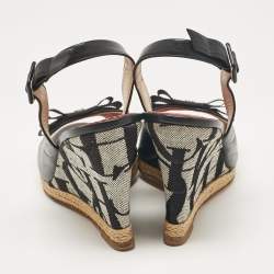 Pre Owned CH Carolina Herrera Navy Blue/White Canvas and Leather Wedge Sandals Size 37