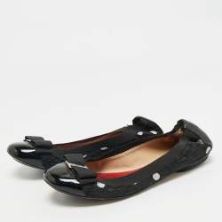 Pre Owned CH Carolina Herrera Black Leather And Patent Leather Bow Scrunch Ballet Flats Size 39