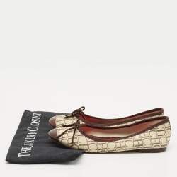 Pre Owned CH Carolina Herrera Cream/Brown Monogram Canvas Bow Ballet Flats Size 36
