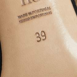 Pre Owned CH Carolina Herrera Black Suede Ankle Strap Sandals Size 39