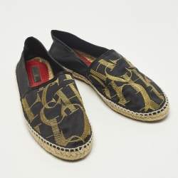 Pre Owned حذاء إسبادريل فلات ساتان أسود سي إتش كارولينا هيريرا مقاس 38