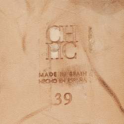 Pre Owned صندل سليب-باك سي إتش كارولينا هيريرا أول حرف إنسيجنيا دينم أزرق كحلي وجلد مقاس 39