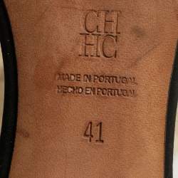 مملوكة مسبقًا صندل سلايد سي إتش كارولينا هيريرا غليتر وساتان أسود مقاس 38