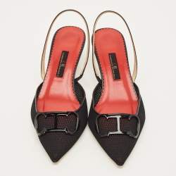 مملوكة مسبقًا CH Carolina Herrera Initials Insignia Size 37 Black Mesh and Leather Slingback Pumps