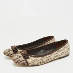 مملوكة مسبقًا CH Carolina Herrera Size 37 Cream/Brown Monogram Canvas Ballet Flats