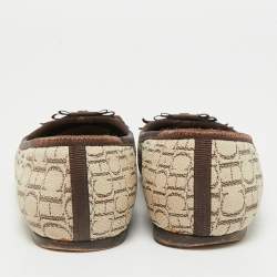 مملوكة مسبقًا CH Carolina Herrera Size 37 Cream/Brown Monogram Canvas Ballet Flats