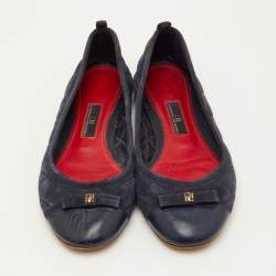 Pre Owned CH Carolina Herrera Bow Cap Toe Size 38 Navy Blue Quilted Suede and Leather Ballet Flats