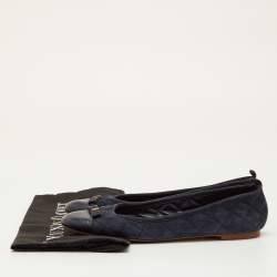 Pre Owned CH Carolina Herrera Bow Cap Toe Size 38 Navy Blue Quilted Suede and Leather Ballet Flats