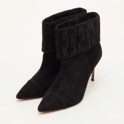 Pre Owned CH Carolina Herrera Logo Embossed Size 37 Black Suede Pointed Toe Ankle Length Boots