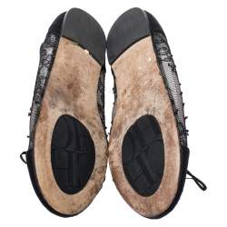 Pre Owned حذاء فلات باليه كارولينا هيريرا جلد أسود وساتان مقاس 35