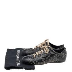 Pre Owned CH Carolina Herrera Black Leather Logo Detail Low Top Sneakers Size 39