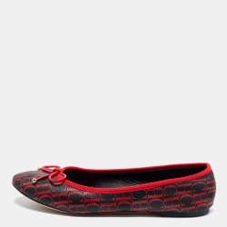 Pre Owned CH Carolina Herrera Black/Red Monogram Coated Canvas Bow Ballet Flats Size 38