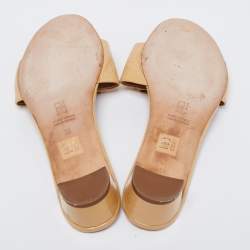 Pre Owned صندل سلايد سي إتش كارولينا هيريرا جلد بيج لامع بفيونكة مقاس 38