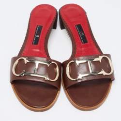 Pre Owned CH Carolina Herrera Brown/Red Leather Initials Slide Sandals Size 37