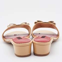 Pre Owned CH Carolina Herrera Beige Patent Leather Bow Slide Sandals Size 39