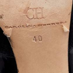 Pre Owned  CH Carolina Herrera Black Patent Leather and Suede Bow Pumps Size 40