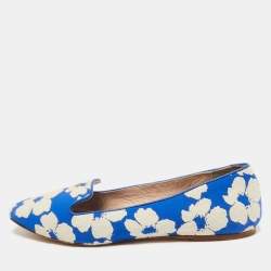 Pre Owned Carolina Herrera Blue/White Floral Embroidered Fabric Smoking Slipper Size 39