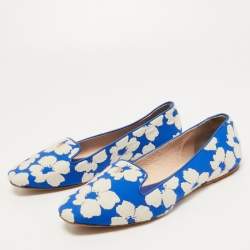 Pre Owned Carolina Herrera Blue/White Floral Embroidered Fabric Smoking Slipper Size 39