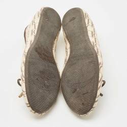 Pre Owned CH Carolina Herrera Cream Monogram Canvas Bow Cap Toe Ballet Flats Size 37