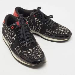 Pre Owned CH Carolina Herrera Black Tweed and Suede Low Top Sneakers Size 39