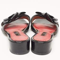 Pre Owned  CH Carolina Herrera Black Leather and Patent Slides Size 37