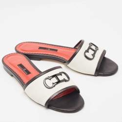Pre Owned CH Carolina Herrera White/Black Leather CH Logo Flat Slides Size 39