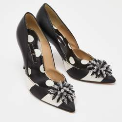 مملوكة مسبقًا CH Carolina Herrera Black/White Leather Crystal Embellished Pointed Toe Pumps Size 37